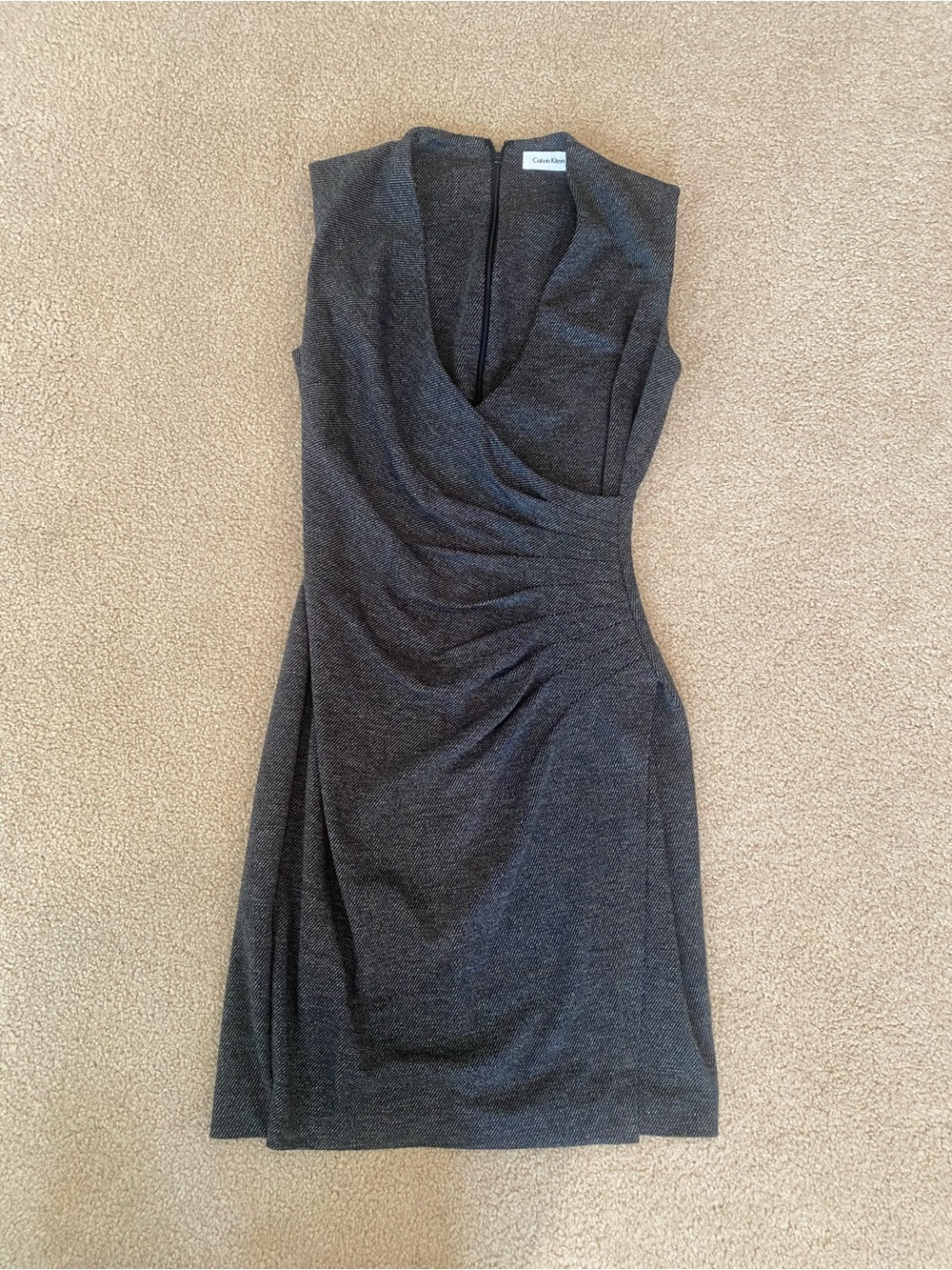 Calvin Klein Gray Herringbone Sheath Dress V-Neck Ruched Knee Length Size 2